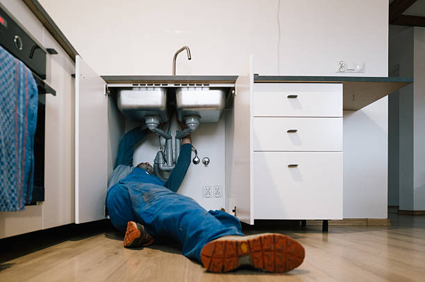Professional Leak Detection technician working in Milledgeville, IL